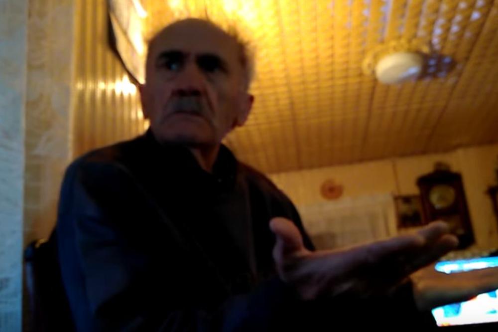 SVI DRUGI SU LOŠI, ON IH POTISKIVA, NIJE SE RODIO ČOVEK KAO VUČIĆ: Ovaj deda je postao HIT na internetu (VIDEO)