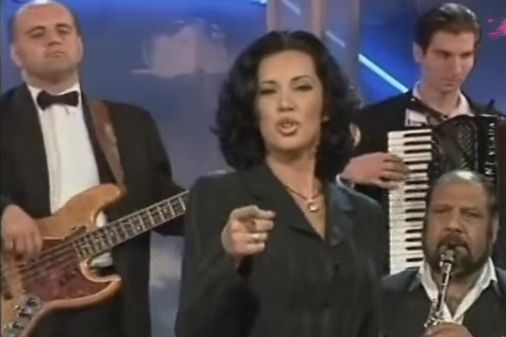 SNIMILA JE 5 MUZIČKIH ALBUMA I STAVILA TAČKU NA KARIJERU: Pričalo se da je promenila veru a ovo je ISTINA o životu!