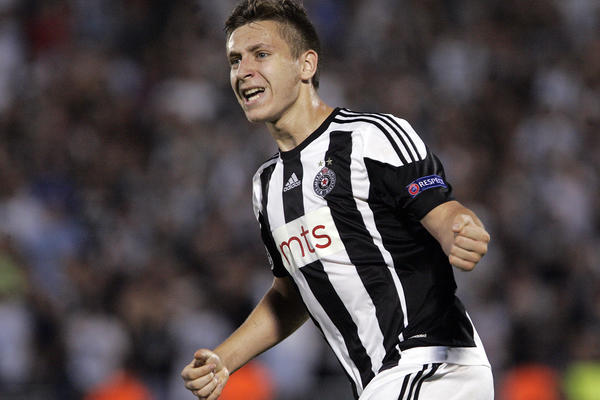 LUDILO U BELGIJI! Šaponjić golom u nadoknadi srušio Standard, a bivši trener Zvezde pokušao da se obračuna sa sudijama! (VIDEO)