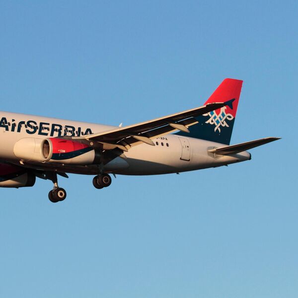 OVE STVARI MORATE DA IZBEGAVATE U AVIONU: Stjuart upozorio zašto to nikada NE SMETE da radite