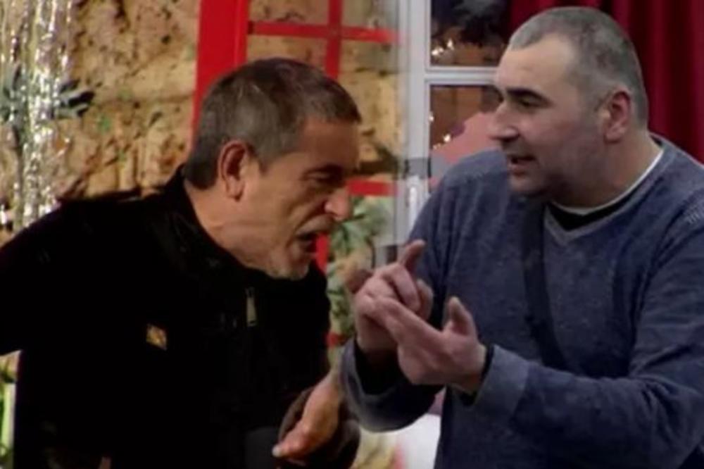 ZBOG OVE PSOVKE JE MIKI TUKAO LEPOG MIĆU! Da li vam je sada JASNIJA NJEGOVA REAKCIJA? (VIDEO)