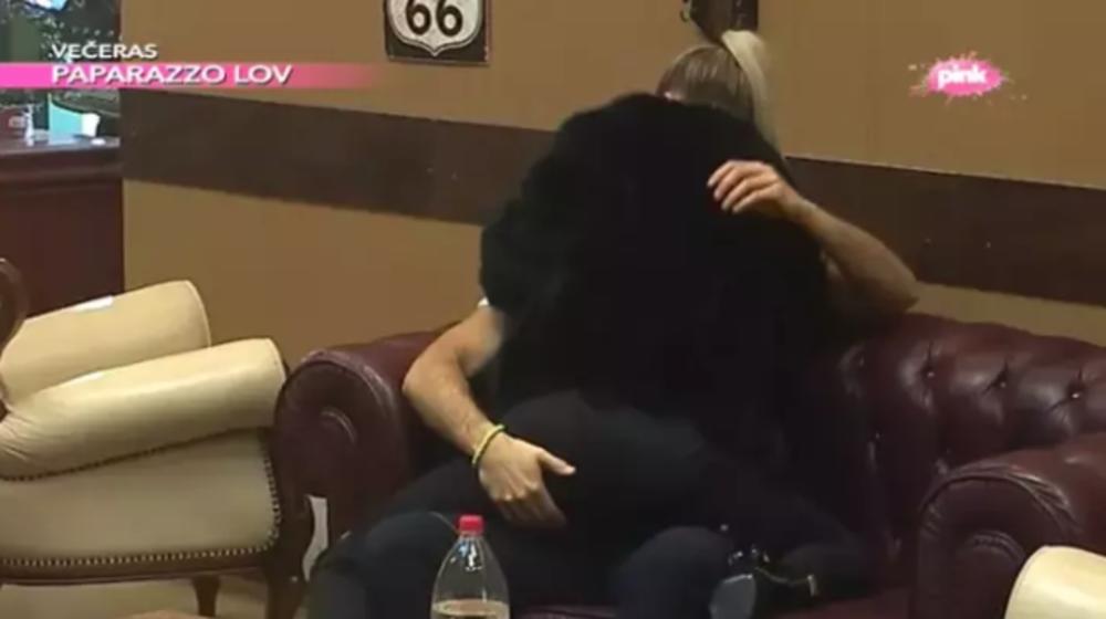 Anđela i Teodoru ponele strasti, a nisu ni slutili da njena majka sve to gleda