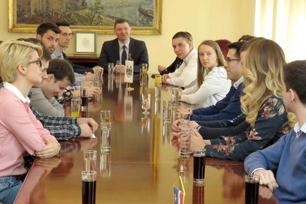 ŠABAC JE GRAD ZNANJA: 3,6 miliona za najbolje studente