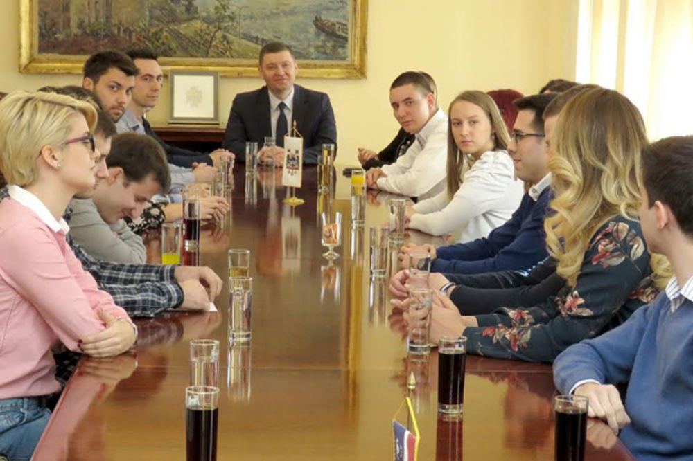 ŠABAC JE GRAD ZNANJA: 3,6 miliona za najbolje studente