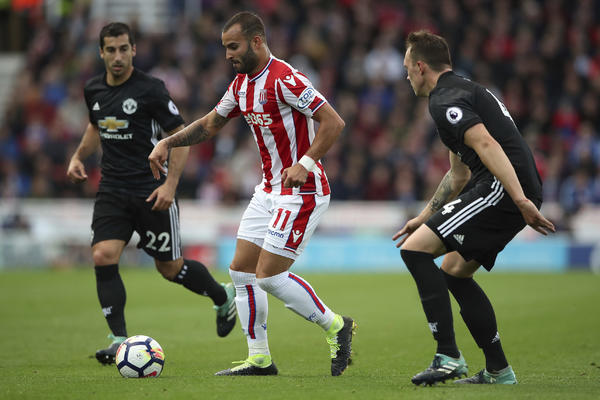 PUSTITE ME NA MIRU, NIJE MI DO FUDBALA! Hese Rodrigez proživljava pakao! Borba za život traje svaki dan! (FOTO)