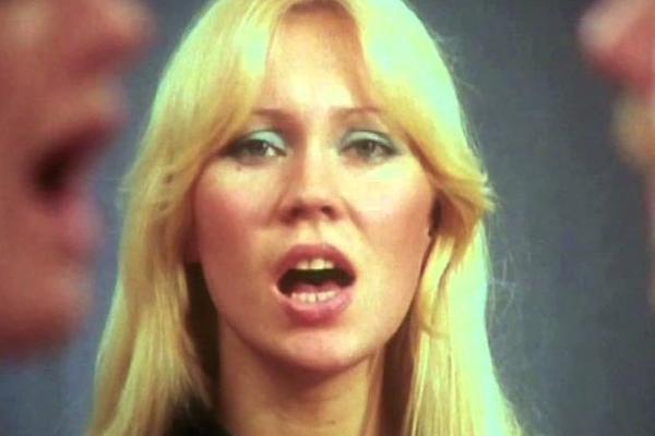 ZVALI SU JE NAJLEPŠA ŽENA SVETA: A život joj je bio pravi pakao (FOTO) (VIDEO)