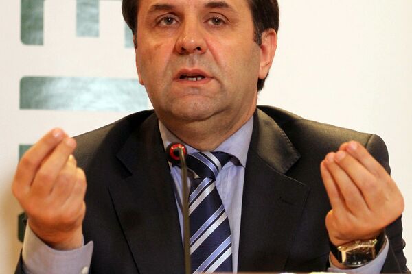 LJAJIĆ ODBRUSIO PACOLIJU: Srbija ne daje oružje ni za kikiriki, a kamoli besplatno!