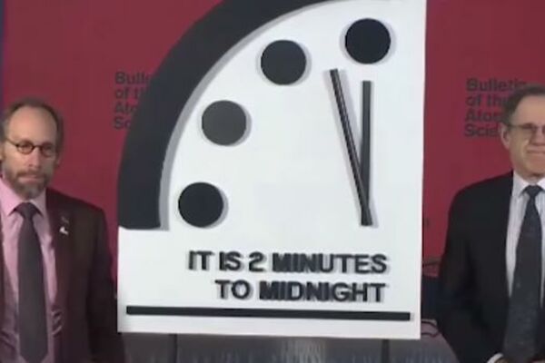 OVAJ SAT ODBORJAVA VREME DO SUDNJEG DANA: Sada pokazuje da je svetu ostalo samo DVA MINUTA do NUKLEARNE KATASTROFE! (VIDEO)
