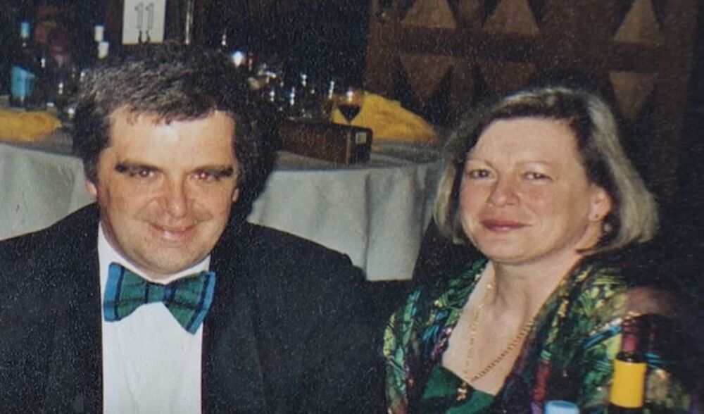 Njen muž je preminuo