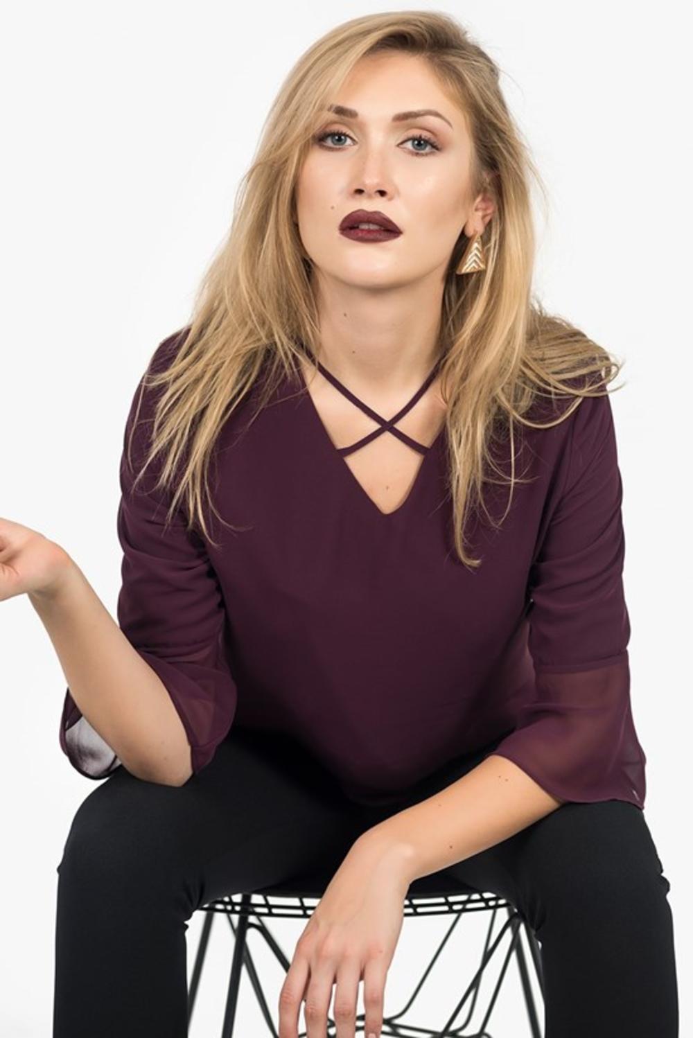  Bluza sa zvono rukavima  