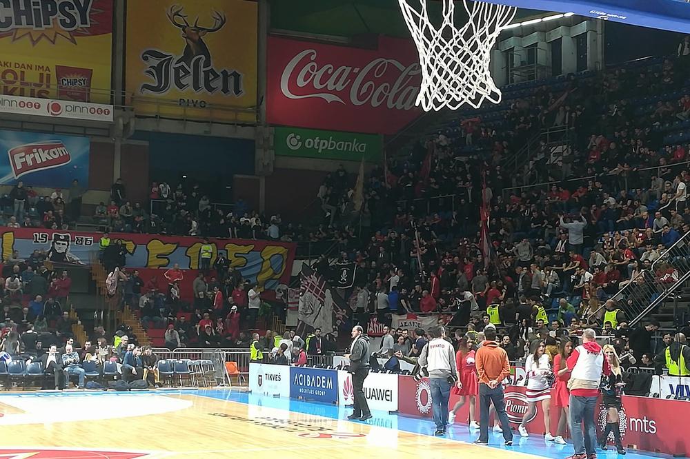 HAOS! Sukob navijača Zvezde u Pioniru zbog Omića! A potom je usledila iz kopa Delija BRUTALNA PORUKA! (FOTO)