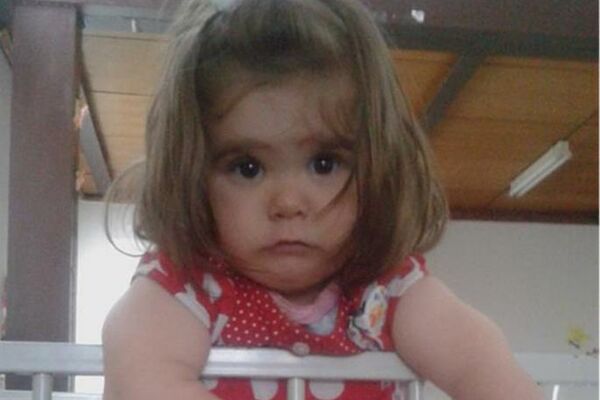 LJUDI, POMOZIMO OVOM ANĐELU! Malena Una se bori sa opakom bolešću, vaše malo je njeno sve!