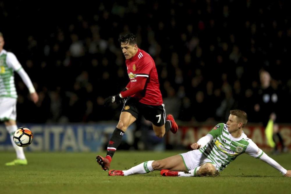 ALEKSIS SANČEZ POTPALIO VATRU: Crveni Đavoli pokerom ušli među 16 najboljih u FA Kupu! (VIDEO)