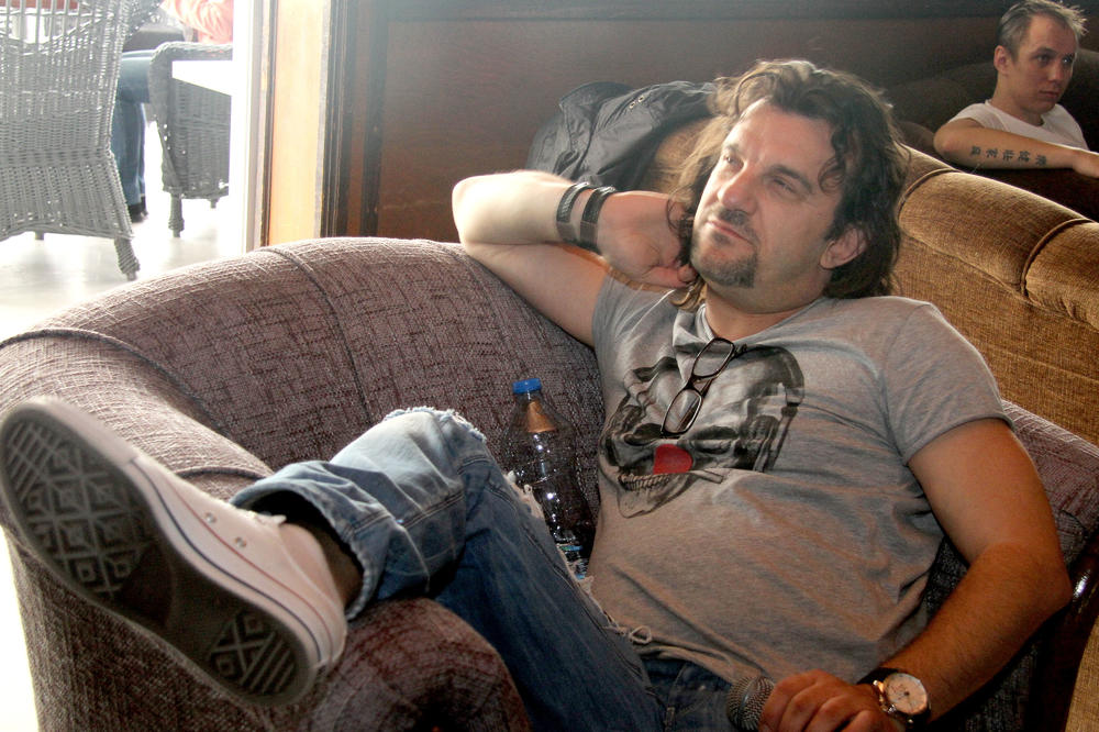 OGLASIO SE LUKAS POVODOM TVRDNJI 23-GODIŠNJE TANJE DA JE ON OTAC NJENOG DETETA: Ona je psihopata, pretila mi je batinama i proganjala!