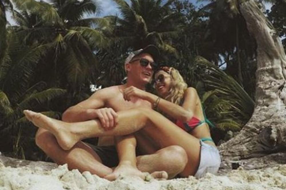 MANEKENKA VELIKIH OBLINA I SAVRŠENOG LICA: Tešila je Jarića nakon razvoda, a danas je sanja pola muškaraca iz Srbije! (FOTO)