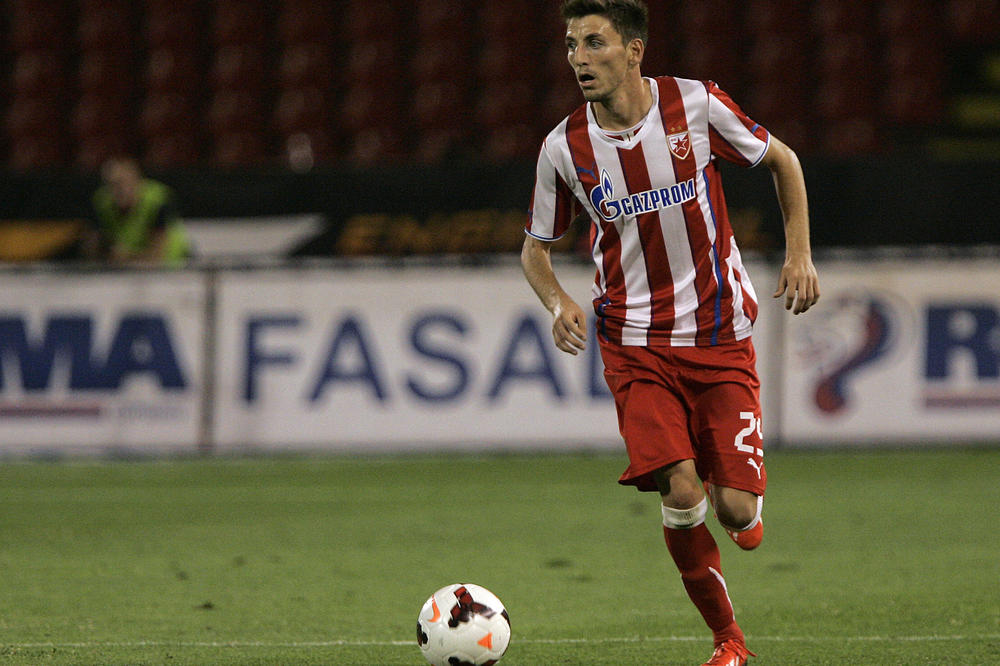 Potpisao Filip Mladenović! (FOTO)