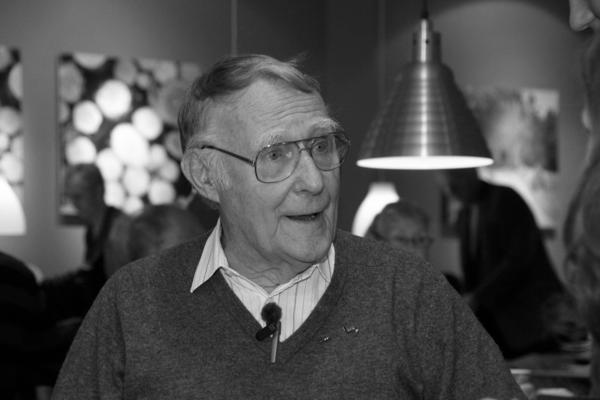 UMRO ČOVEK KOJI JE NAPRAVIO IKEU! Ingvar Kamprad preminuo u 91. godini!