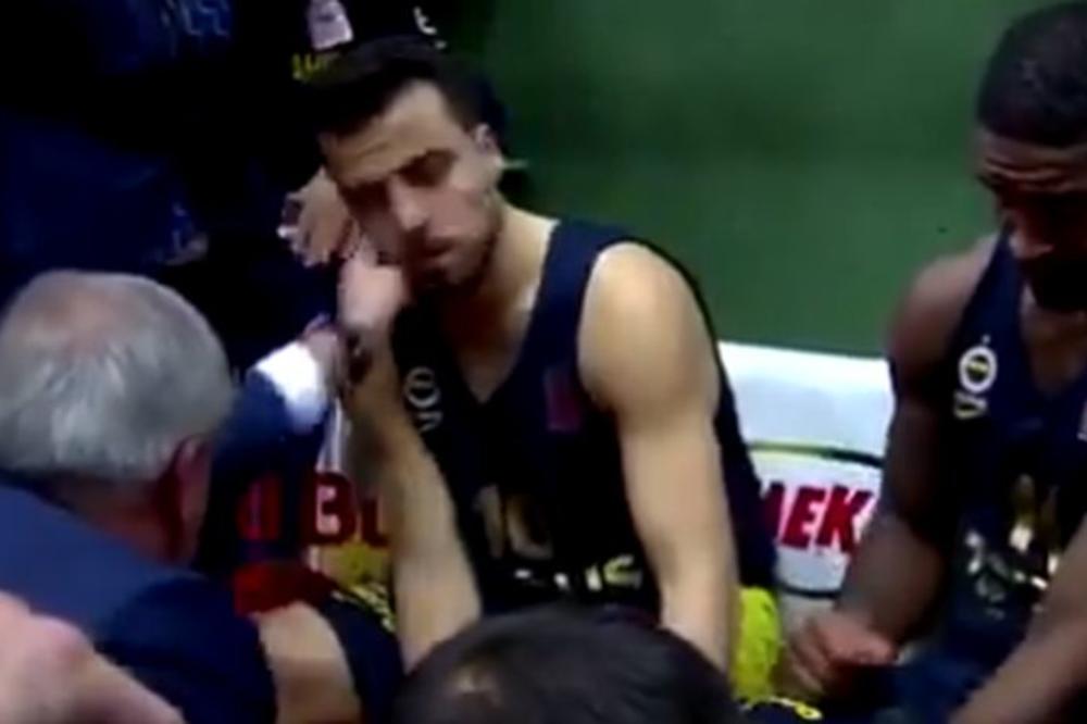 Žoc zalepio ŠAMARČINU kapitenu Fenera! Dugo nije bio ovako besan! (VIDEO)
