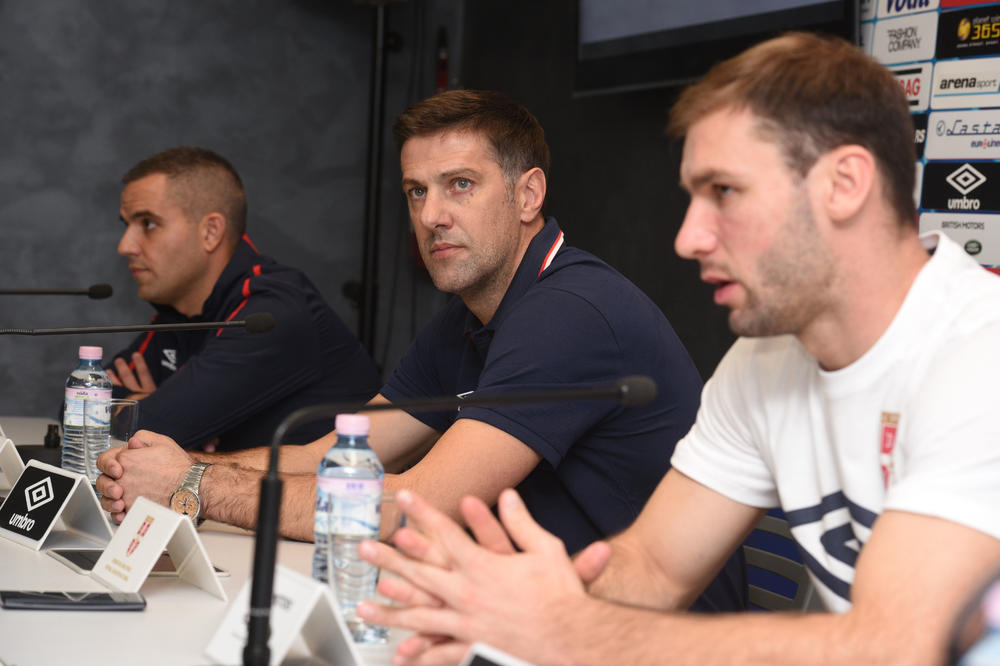 KRSTAJIĆ DOBIJAO PRETNJE? Selektor konačno razrešio 'slučaj Ivanović': Nije ni čudo što nam je premijer ubijen! (FOTO)