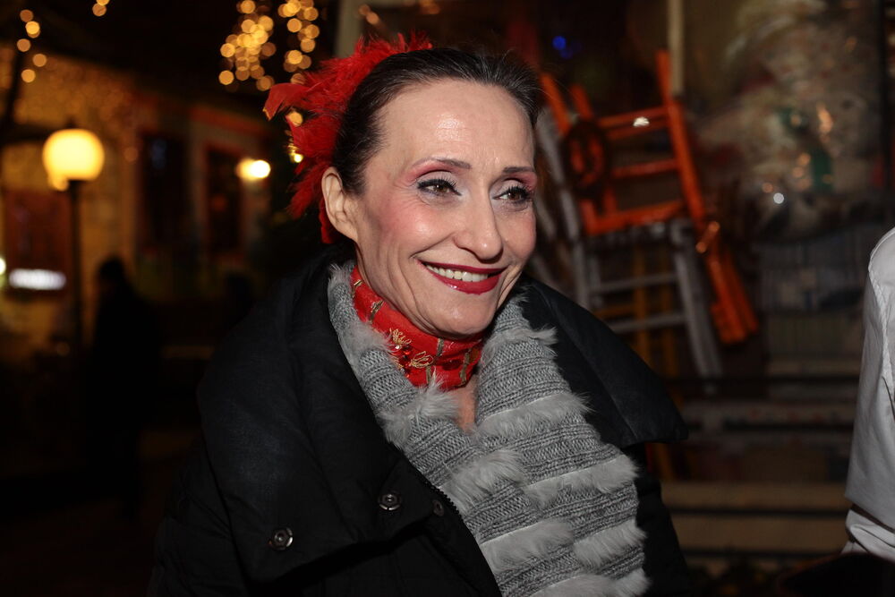 Glumica se potrudila da Dariji apsolutno ništa ne fali, tako da nikada nije osetila da joj je potrebna očinska figura u životu