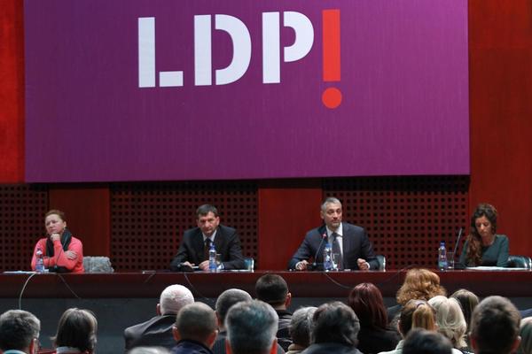 LDP poručuje studentima: Hoćemo moderno obrazovanje, knjige u onlajn formatima