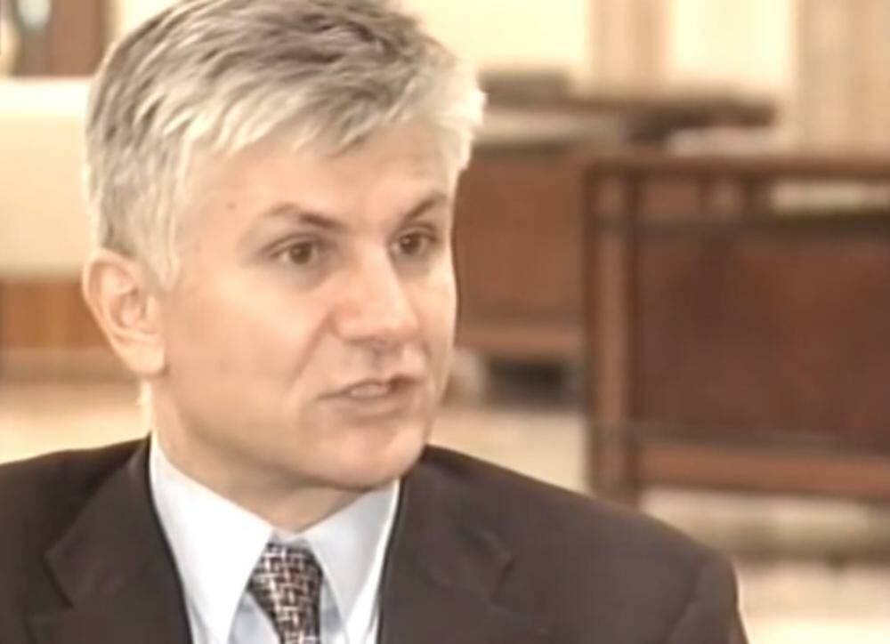 POKOJNI PREMIJER, ZORAN ĐINĐIĆ