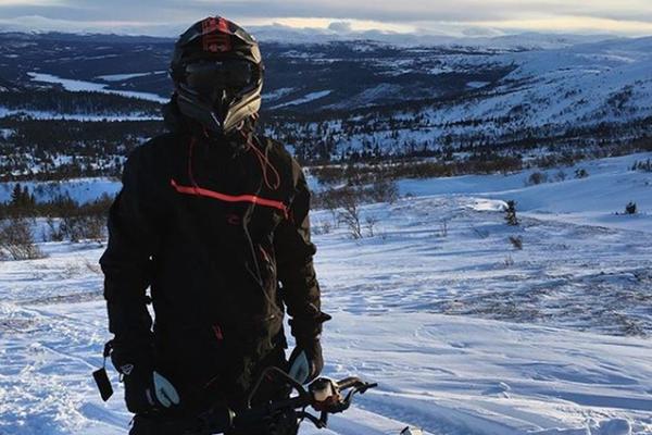 Ibrahimović zaprepastio Makedonce u kafani: Došao sam da lovim divlje veprove! (FOTO)