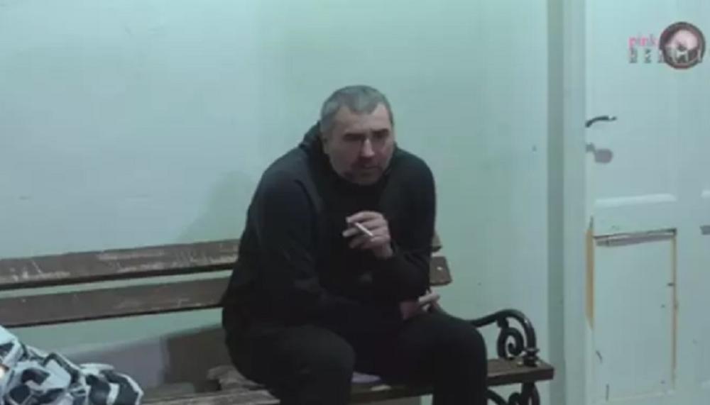 Miki je žestoko opleo po Luni  