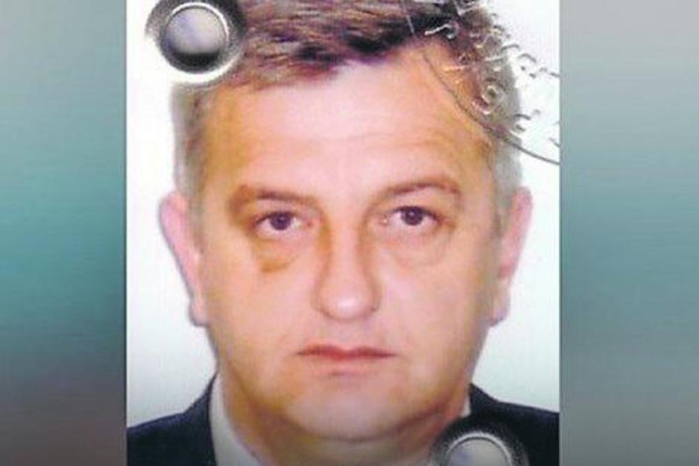 ČOVEK NA FOTOGRAFIJI OZNAČEN JE KAO NAJVEĆI TRGOVAC ORUŽJEM NA BALKANU! Ko je Slobodan Tešić?