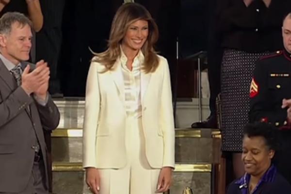 NIJEDNA PRVA DAMA OVO NIJE SMELA DA URADI: Melanija prekršila dugogodišnju tradiciju! (VIDEO)