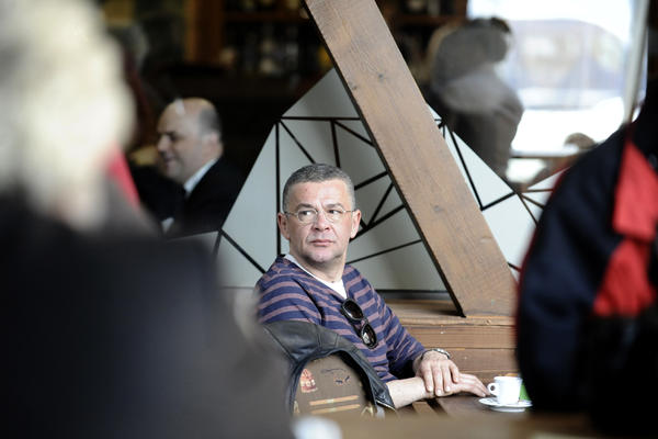 GLOGOVAC JE OPTIMISTA: Dijagnostikovali mu rak pluća, krenuo je da prima terapiju, a oglasili su se i lekari