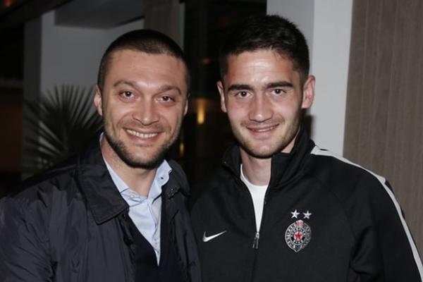 ODRASTAO SAM NA JUŽNOJ TRIBINI: Zdjelar odmah baca Grobare u trans i predlaže novo pojačanje za klub!