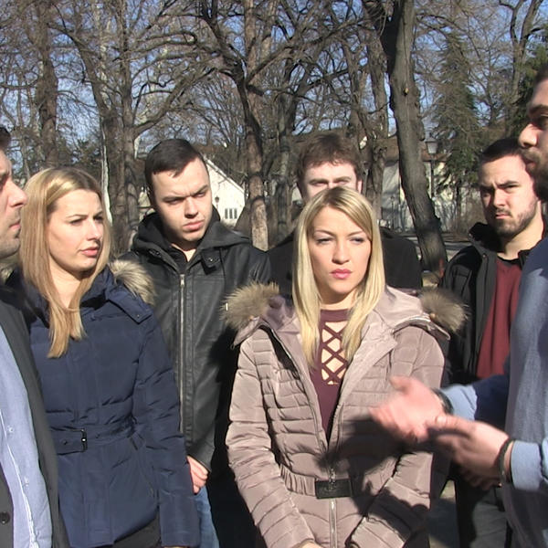 Miljan Damjanović, kandidat SRS za gradonačelnika Beograda razgovarao sa građanima Zemuna