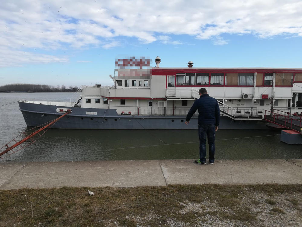 Mesto na kome je auto sleteo u Dunav kada se utopio Milan S. (17)