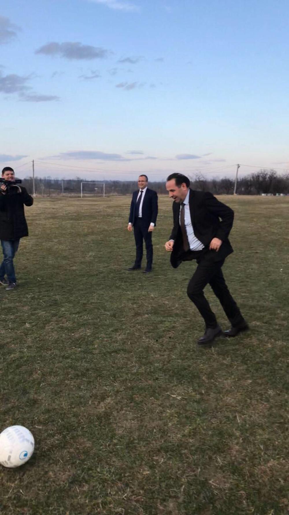 Rasim Ljajić igra fudbal