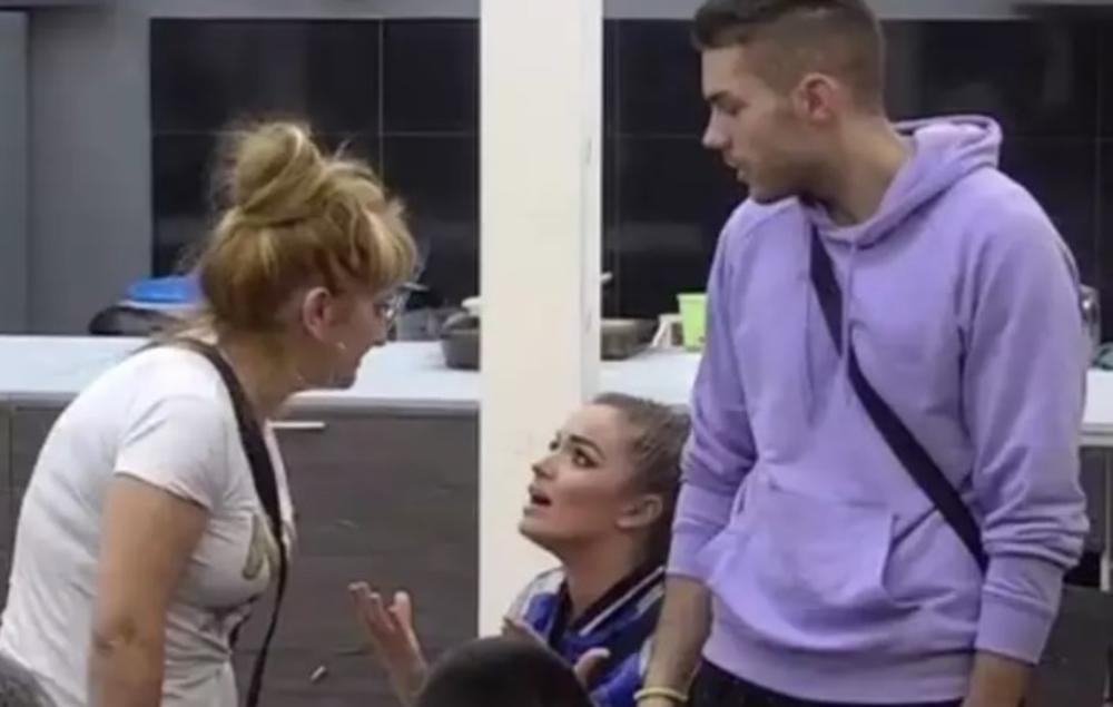 Teodora razgovara sa majkom o Anđelu  