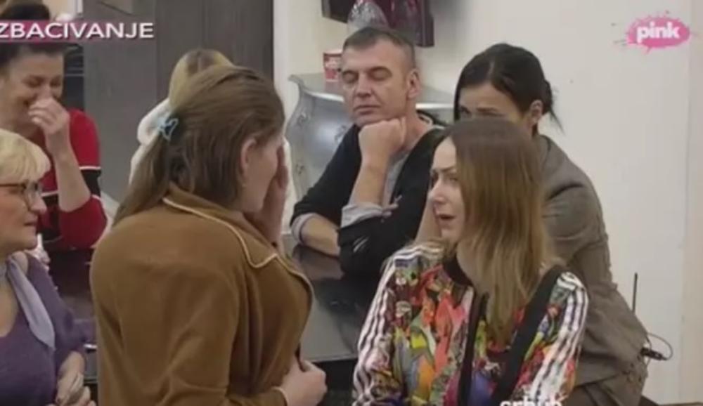 Divna DNK i MAca Diskrecija  