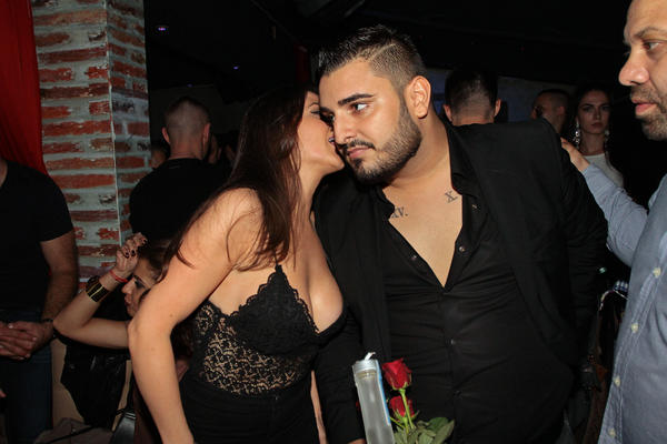 BIĆE OVO PAR VEKA, TABLOIDI ĆE SE BOGATITI NA NJIMA: Darko Lazić se nakon razvoda bacio na mlađu koleginicu! I to najvreliju Zvezdu Granda! (FOTO)