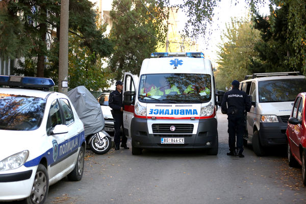 TEŠKA NESREĆA NA PUTU UB-KOCELJEVA: Automobil sleteo sa puta i prevrnuo se, MUŠKARAC PREMINUO NA LICU MESTA