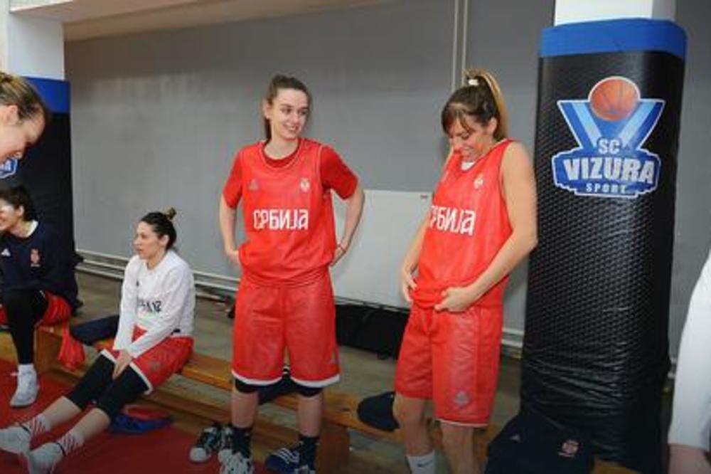 MOŽE I BEZ MARINE, ALI I VODEĆIH ZVEZDA! Srbija održala košarkašku lekciju Argentini!
