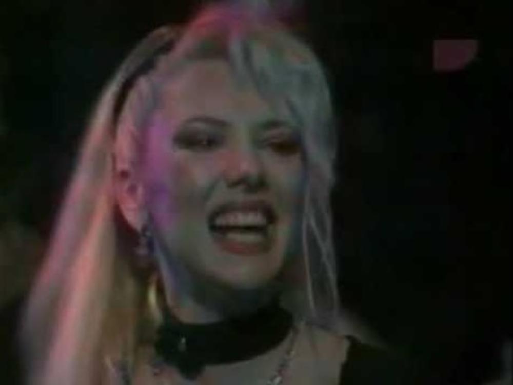 Njen najveći hit je pesma Džip 