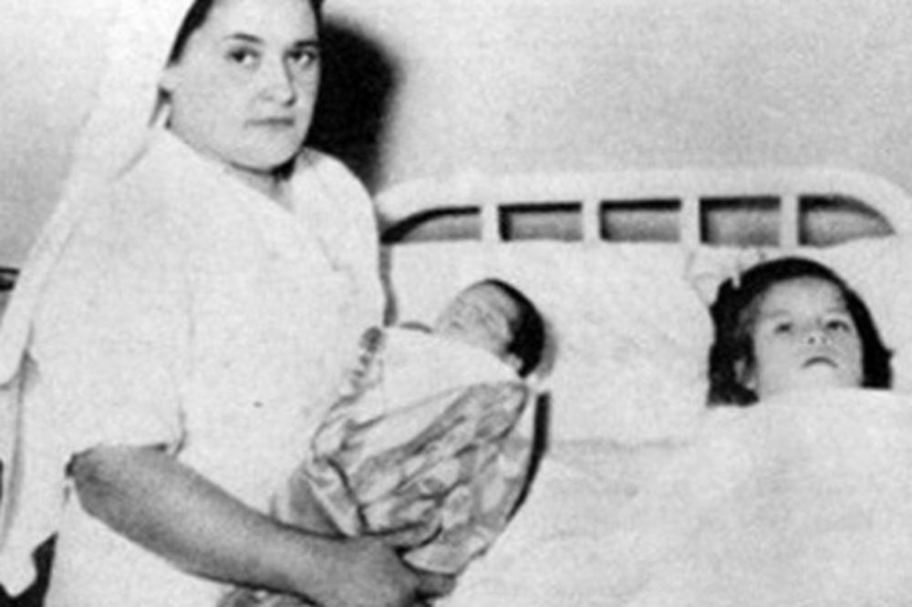 NAJMLAĐA MAJKA NA SVETU: Ova devojčica porodila kad je imala samo 5 godina, a njen sin je do smrti mislio da mu je ona... (FOTO)