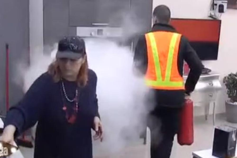 ZAPALJENA ZADRUGA! Izbio požar, NASTAO HAOS, reagovali vatrogasci (VIDEO)