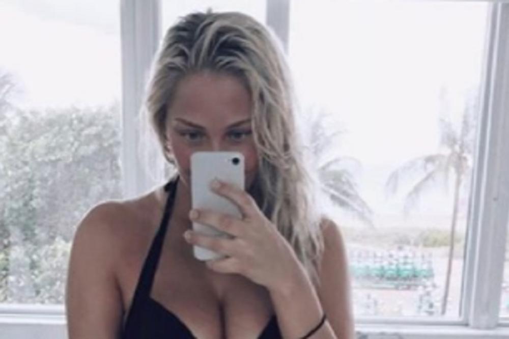 REŠITE SKANDINAVKU! Plavuša, bujnih grudi, tela kao boginja! Saigrač Luke Milivojevića je uspeo da je reši! (FOTO)