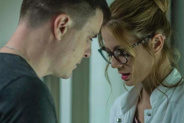 Glumila je u Srećnim ljudima, a onda zbog tragedije koja ju je snašla nestala... Sada se fatalna plavuša vraća na male ekrane i to u seriji UBICE MOG OCA (FOTO)