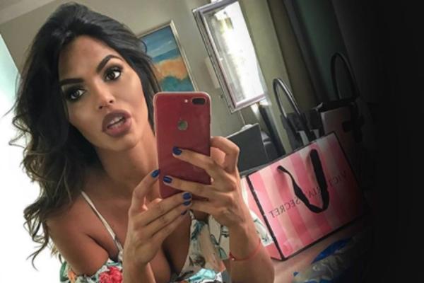 DO GOLE KOŽE: Srpska manekenka se SKINULA i pokazala kakvim ATRIBUTIMA raspolaže! Srce da ti stane (FOTO)