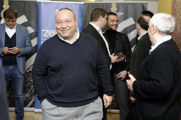 Sprema li se to novo pojačanje? Vladimir Vuletić u epizodi  "Mletački trgovac"