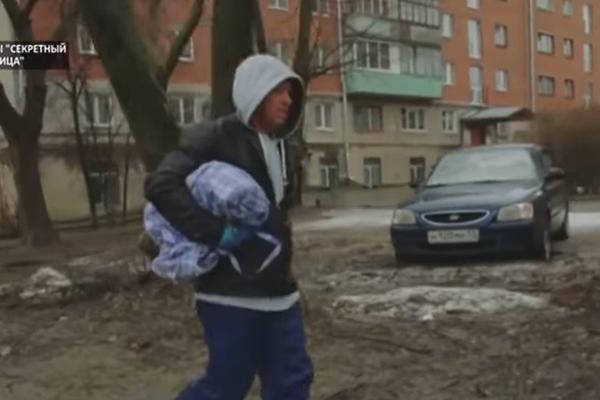 RUSKI MILIJARDER SE 5 DANA PRETVARAO DA JE BESKUĆNIK: Ono što je tad doživeo NEĆE ZABORAVITI!