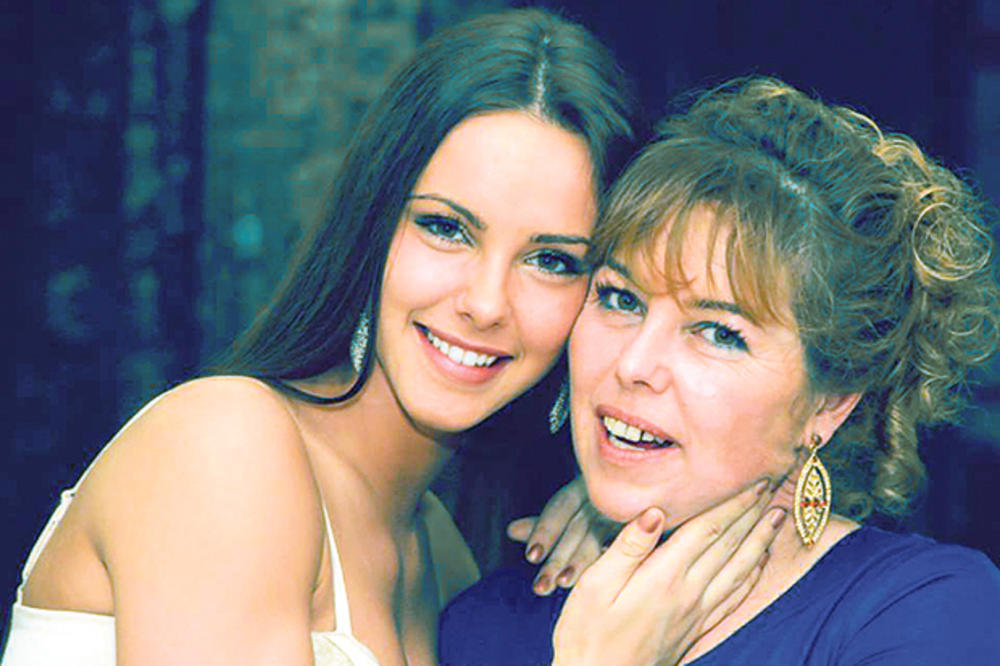 Bogdana je fina devojka iz domaćinske kuće 