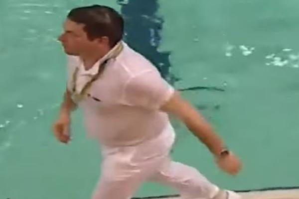 Oglasio se i hrvatski sudija koga je navijač Vojvodine gurnuo u vodu! Sreo je napadača u policiji i otkrio šta mu je rekao! (VIDEO)